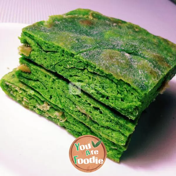 Spinach meat floss pancake