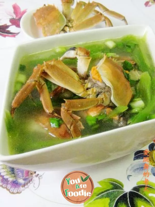 Crab and lettuce soup