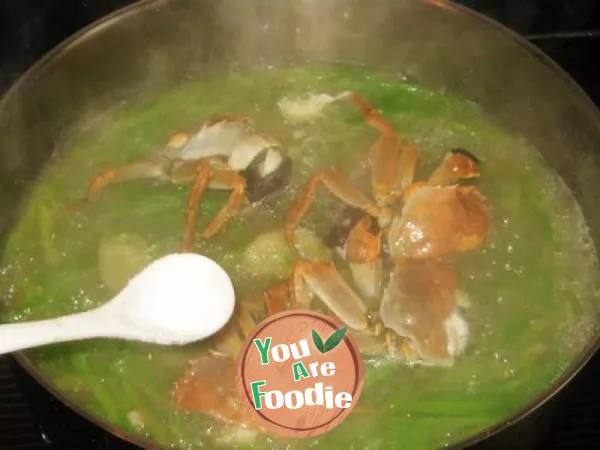 Crab and lettuce soup