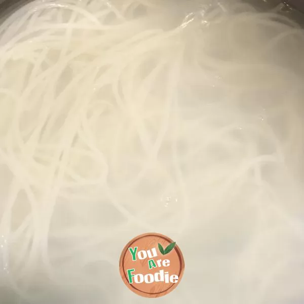 Rice Noodles in Bone Soup