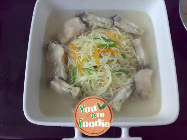 Fish bone soup noodles