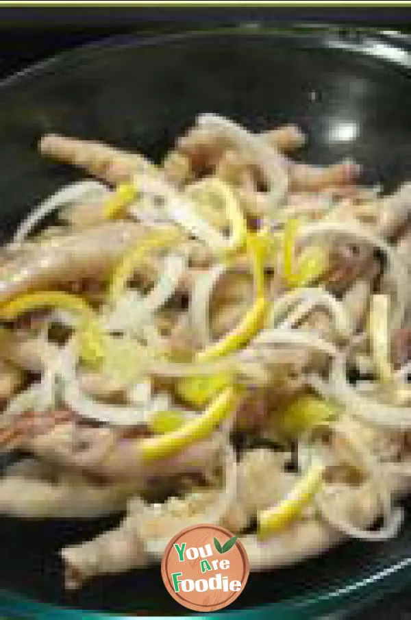 Crystal chicken feet in Thai Sauce