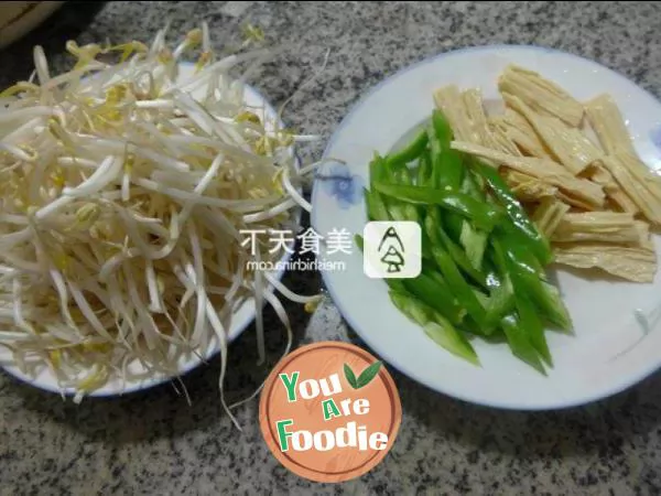 Stir fried mung bean sprouts