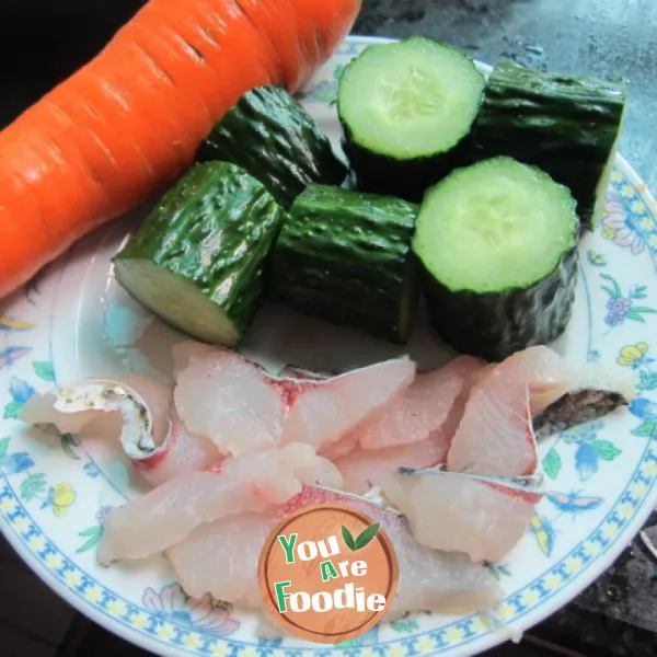 Raw fish rolls with cucumber