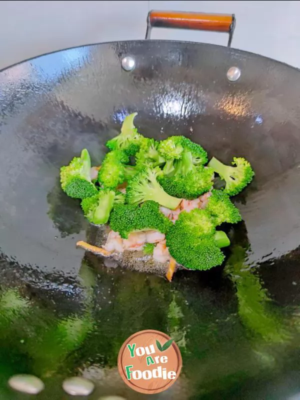 Fried shrimps with Broccoli