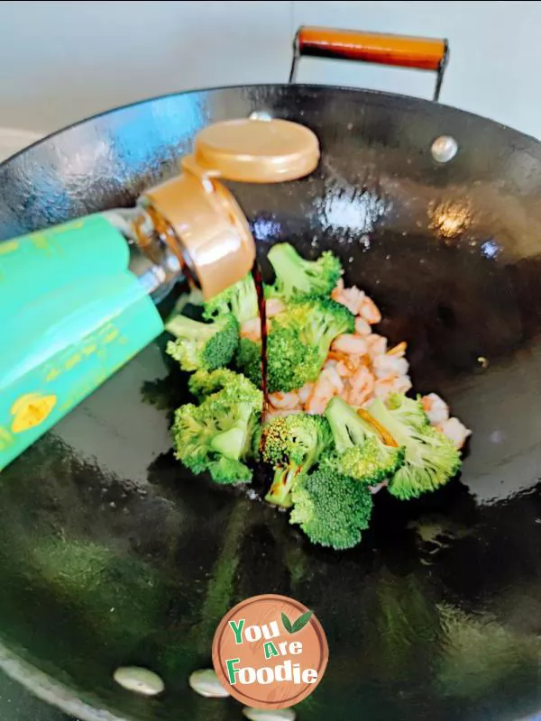 Fried shrimps with Broccoli