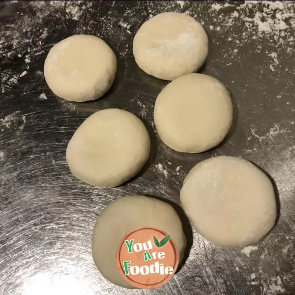 Steamed bread with flowers