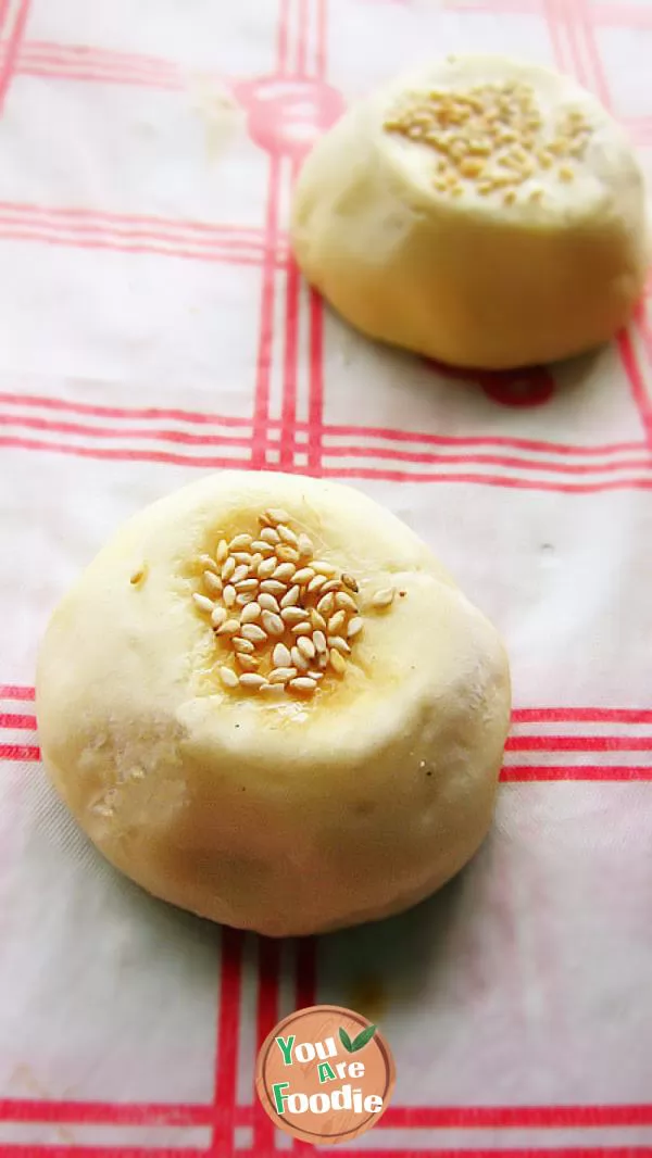 Small basket for spring outing -- sesame and jujube cake~