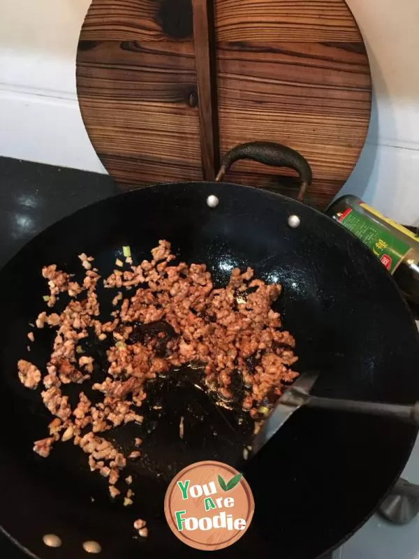 Assorted noodles with soy sauce