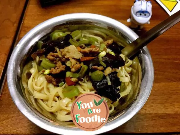 Assorted noodles with soy sauce