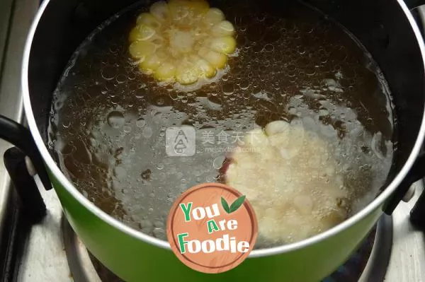 Dumplings in beef soup