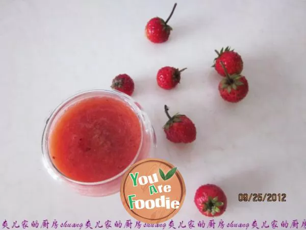 Baby food supplement - strawberry juice