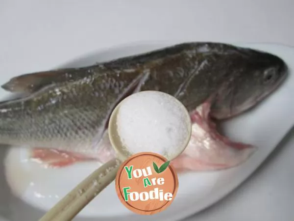 Steamed bass with agaric