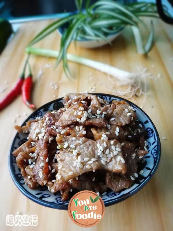 Sliced pork with sesame