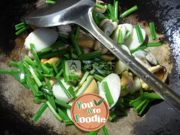 Fried cabbage with leek and water bamboo