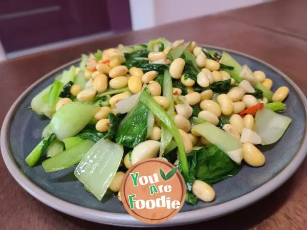 Stir-fried-green-vegetables-and-soybeans