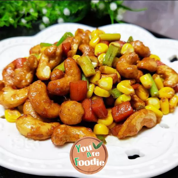 Fried-cashew-nuts-with-corn-kernels