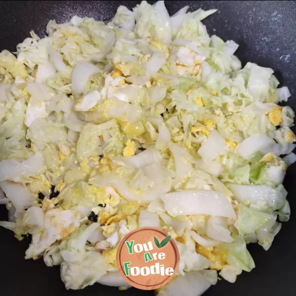 Rice cake with egg and cabbage soup