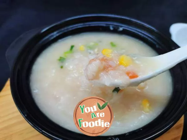 Scallops,-shrimps-and-vegetables-congee