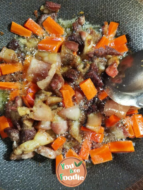 Braised Noodles with Pork, Beans and Potatoes