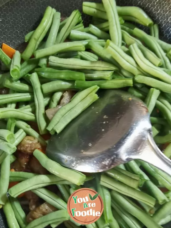 Braised Noodles with Pork, Beans and Potatoes