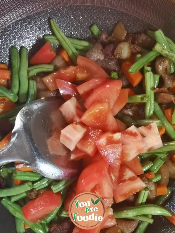 Braised Noodles with Pork, Beans and Potatoes