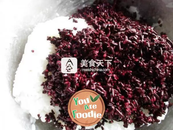 Red koji rice wine