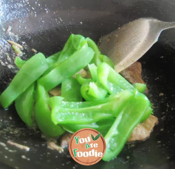 Fried pork liver and lean meat with bell pepper