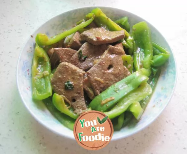 Fried pork liver and lean meat with bell pepper