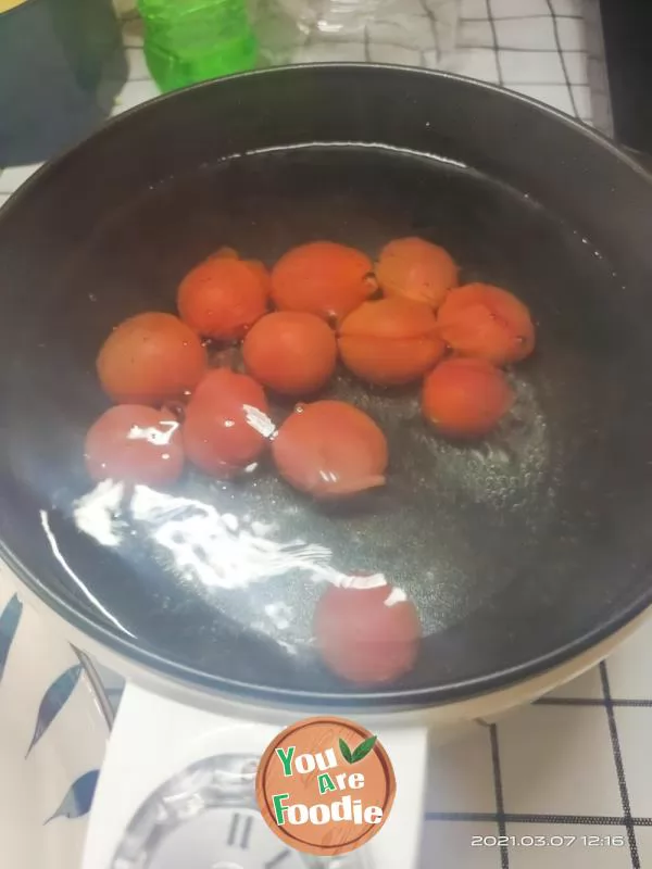 Sour and sweet plum tomatoes are the flavor of summer