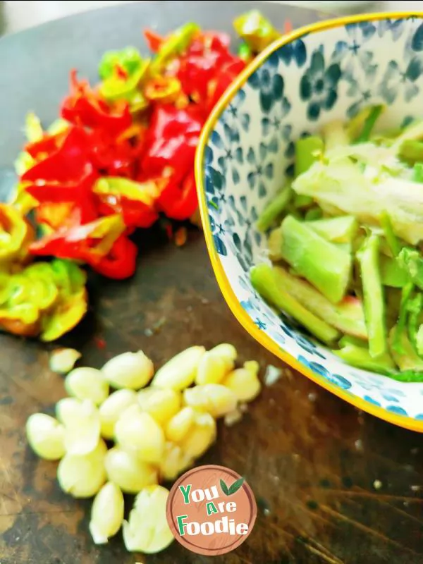 Stir fried pork liver