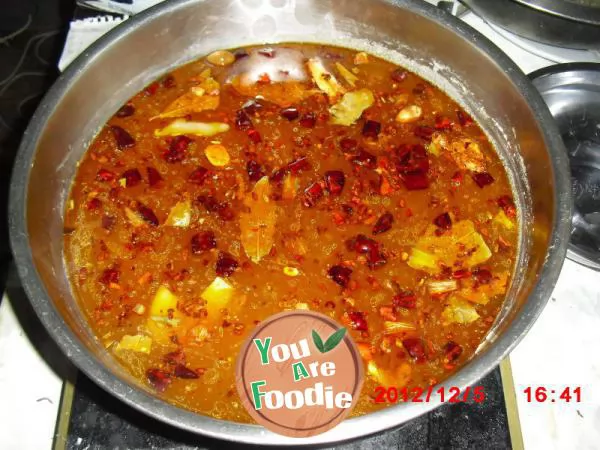 Spicy hot pot with fish bone soup