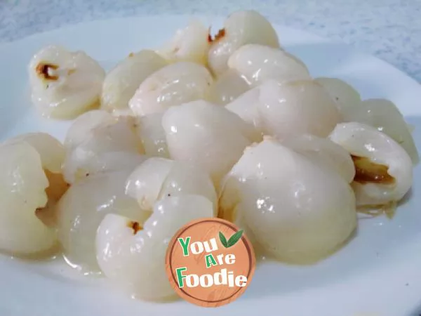 Fresh and refreshing shrimp balls with litchi