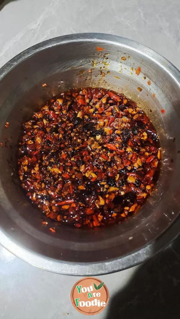 Homemade chili sauce