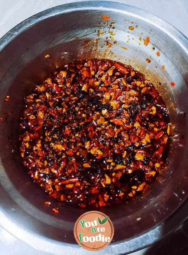 Homemade chili sauce