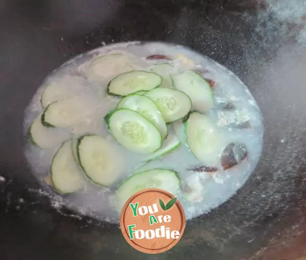 Cucumber and preserved egg soup