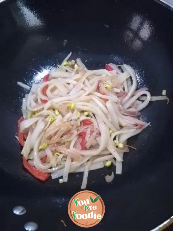 Stir fried Liangpi with miscellaneous vegetables