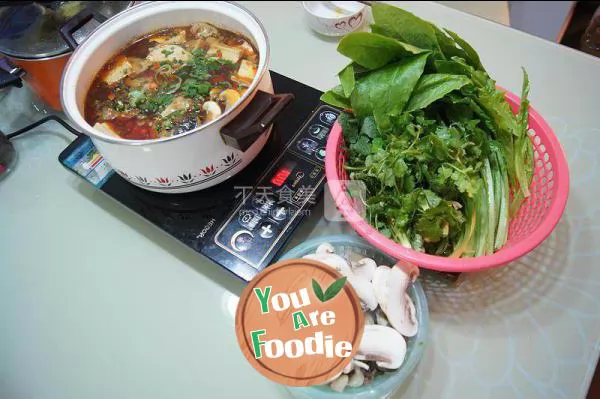 Stewed tofu with fish head