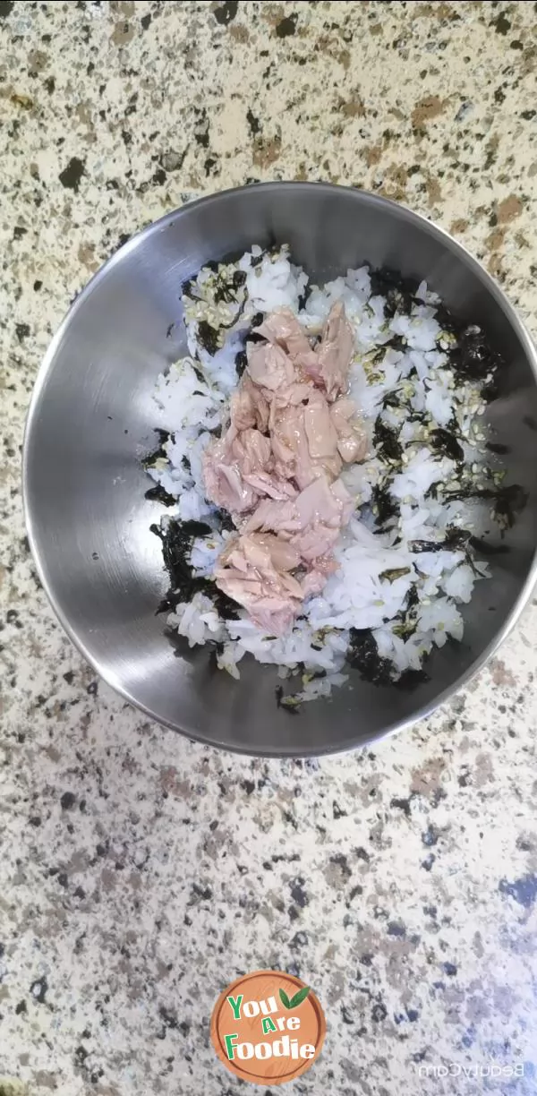 Tuna and rice are round and round