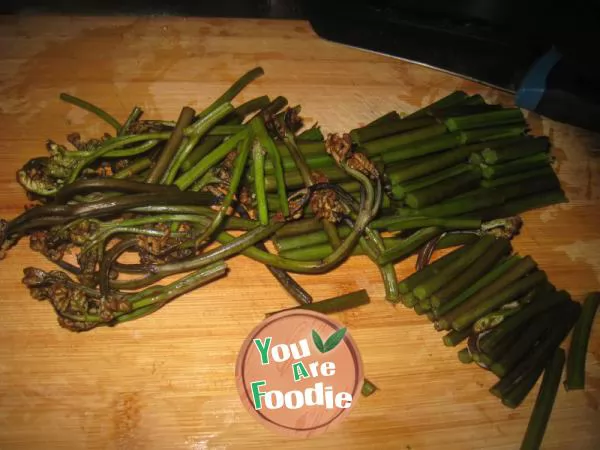 Fried bracken with bacon