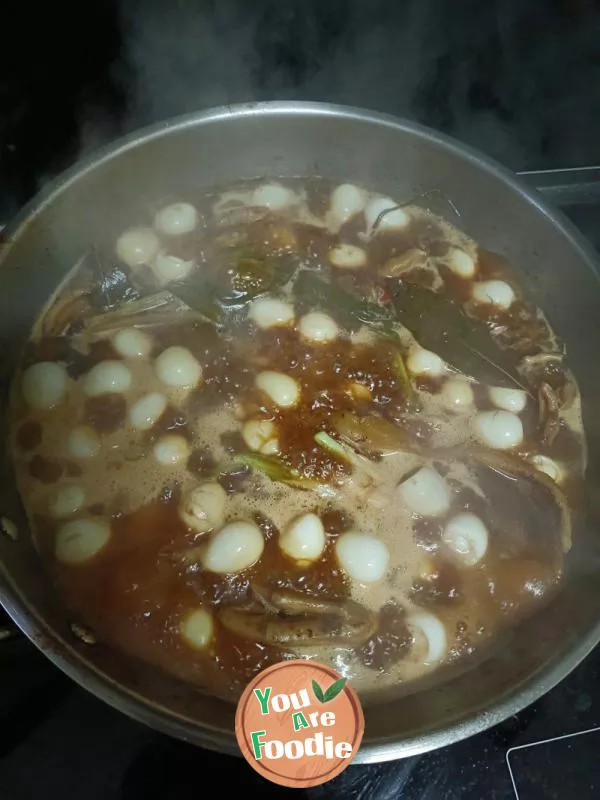 Stewed duck wings and duck feet