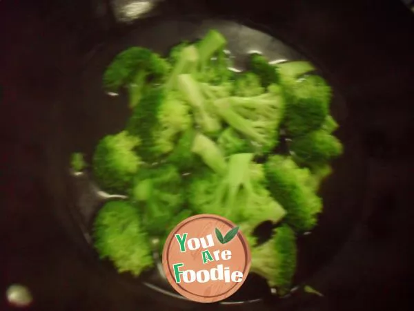 Broccoli in oyster sauce