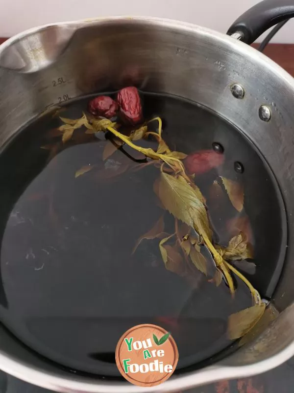 Luohanguo red date mint tea