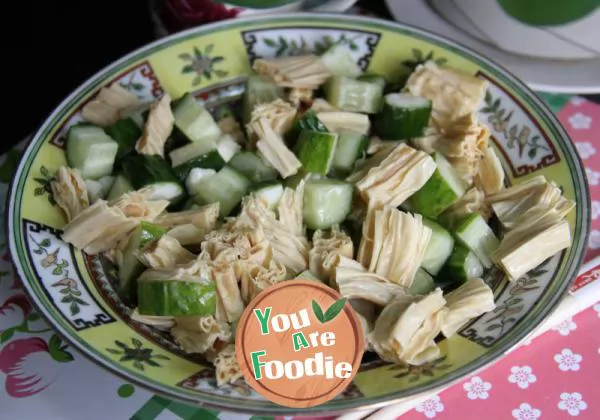 Mixed-cucumber-with-dried-beancurd