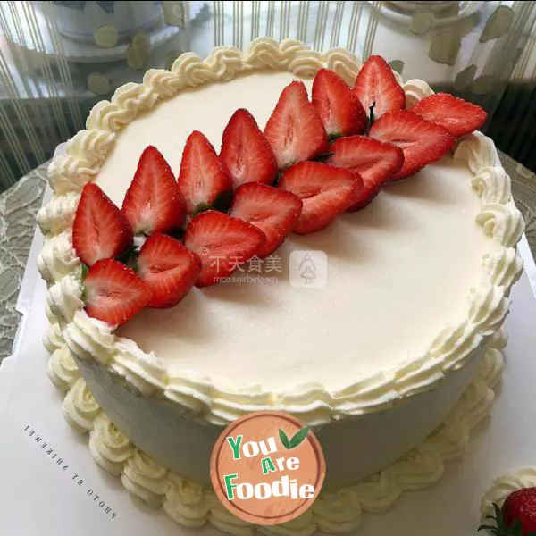 Cream fruit cake