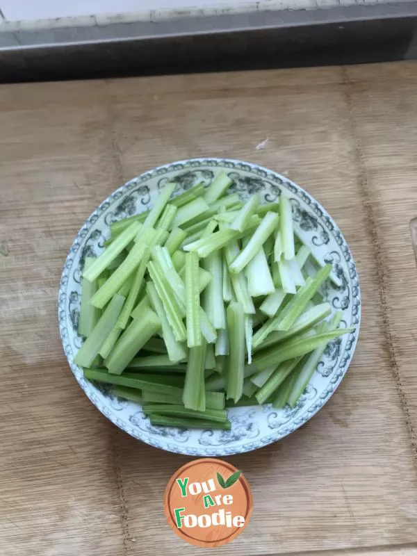 Stir fried celery with vegetables