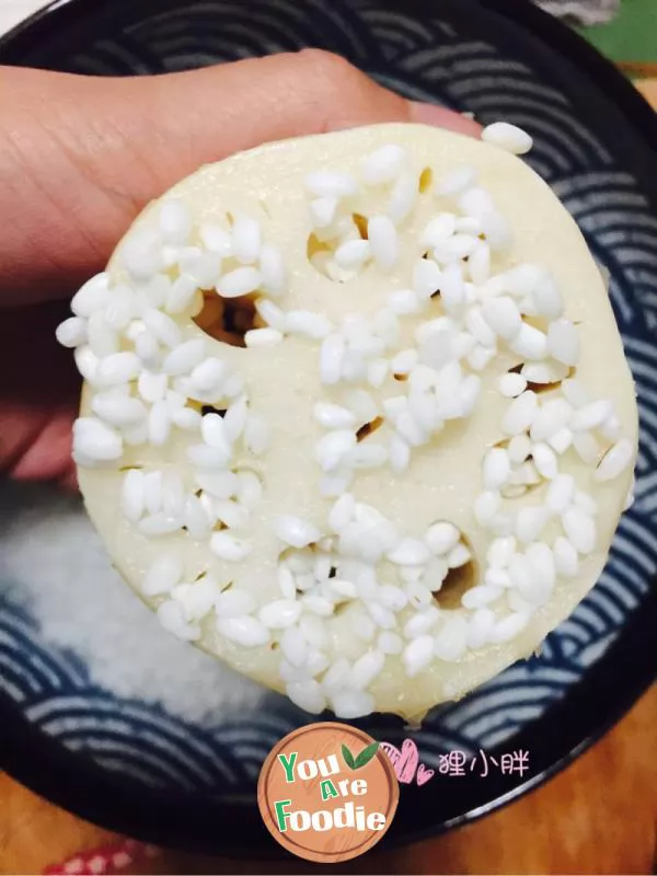 Steamed Lotus Root Stuffed with Glutinous Rice