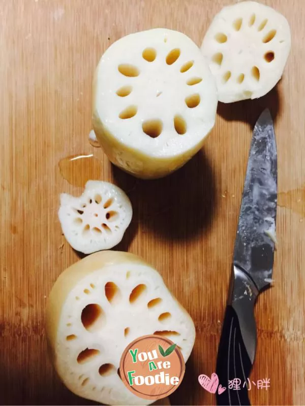 Steamed Lotus Root Stuffed with Glutinous Rice