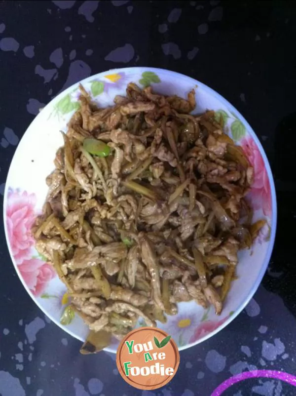 Shredded ginger meat