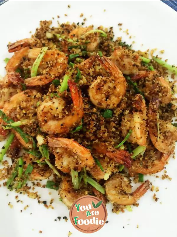 Fried shrimp with bread crumbs